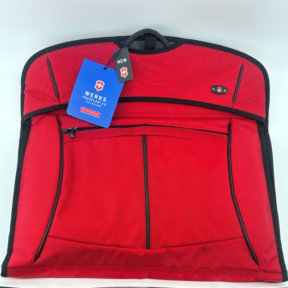 NEW Victorinox Swiss Army 2.0 Deluxe Garment Sleeve Bag Red Black 30133W Macys